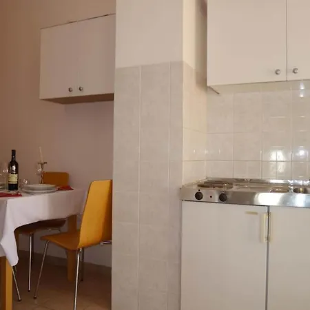 Seaside - 2 Bedroom 6 * Dugi Rat
